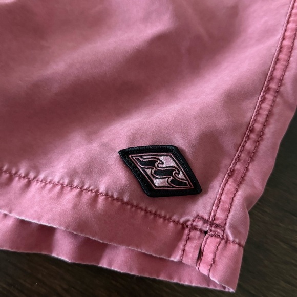 Billabong All Day Overdyed Layback Boardshorts Men’s XL Mauve - Picture 3 of 10